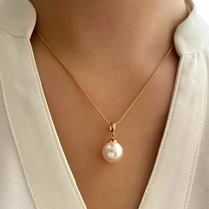 Golden Grace Pearl Jewelry Set